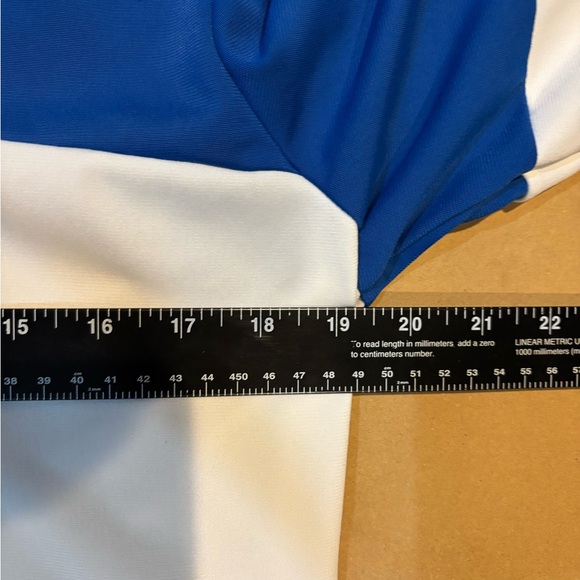 Nike Men's Blue, White, and Red Windbreaker - Picture 15 of 16